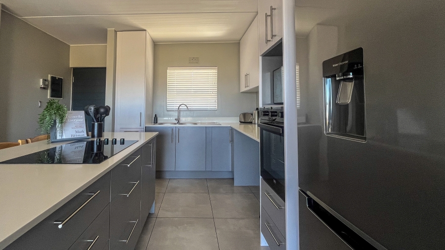 To Let 2 Bedroom Property for Rent in Olifantskop Western Cape